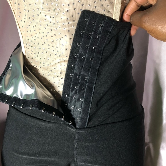 Waist Trainer Shorts - Picture 4 of 4